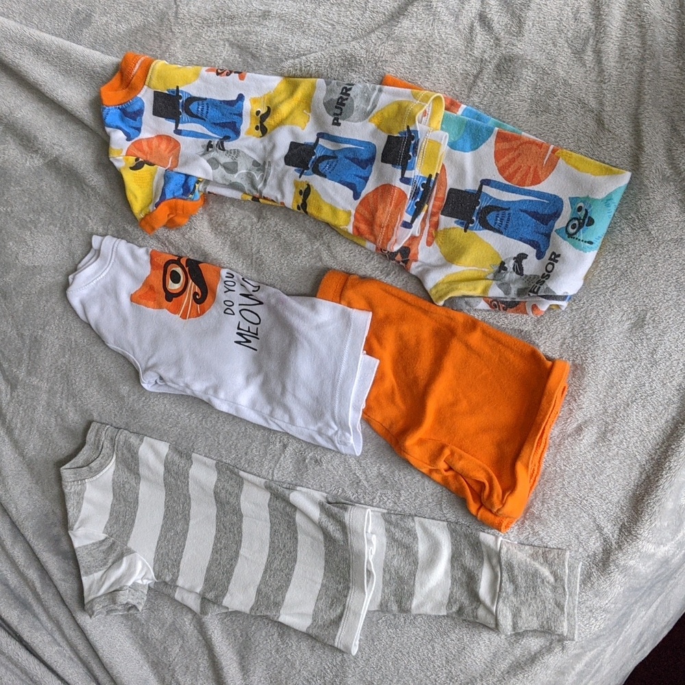3 pairs of Boys XS Pajamas
